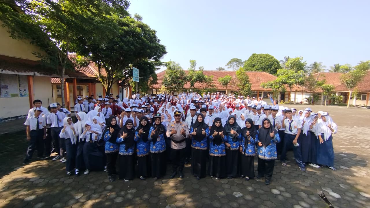 Selamat Datang di Website Resmi SMP Negeri 3 Sawangan